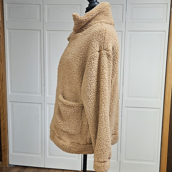 Pretty Garden Women's medium caramel color full zip fleece jacket - Picture 5 of 6